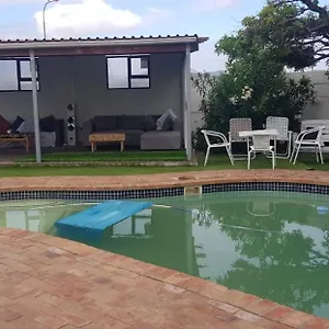  Lodge Salama Milnerton