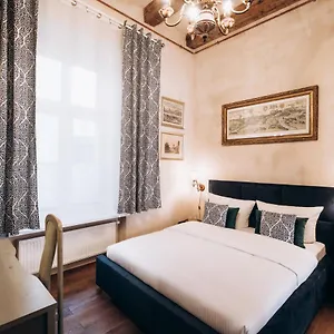 https://native-apartments-dunajewskiego-2.krakowhotelspoland.com